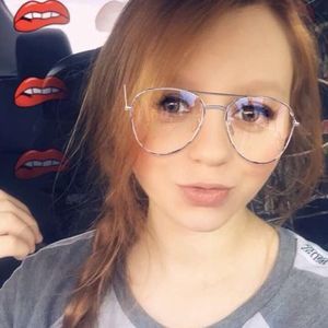 Meet your Posher, Mollie